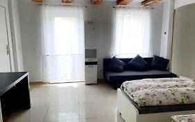 Nice And Bright Flat In Pankow